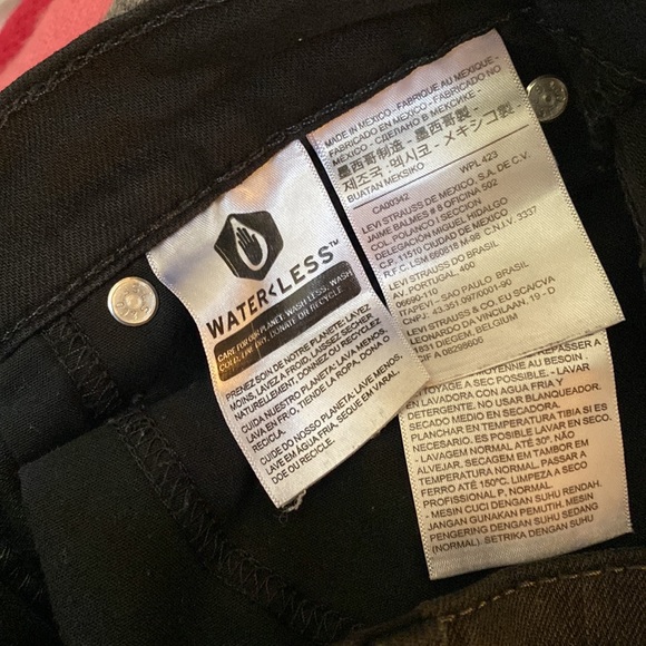 Levi’s black denim jeans - Picture 8 of 9